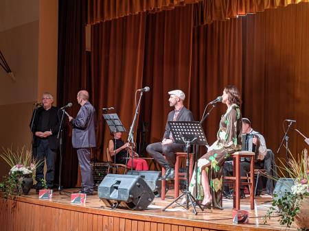 Žalostinke po razkriško, pesmi Vlada Žabota, zazvenele v razkriškem domu kulture 8